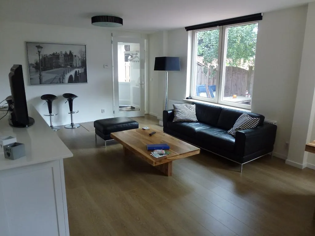 Schiphol Apartments آلسمير